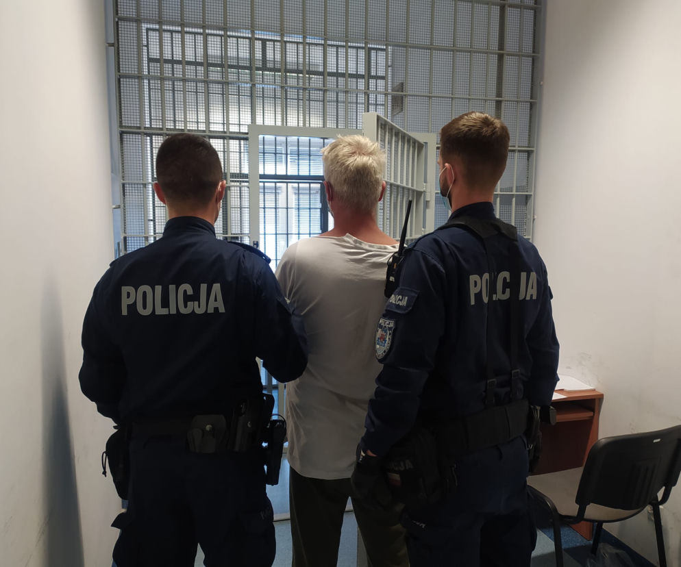 Wtargnął na imprezę z pistoletem! Mieszkaniec Torunia zatrzymany