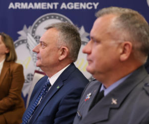 Kleszcze i terminale satelitarne dla armii. Sprzęt za 3 mld zł z polskich firm