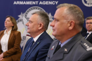 Kleszcze i terminale satelitarne dla armii. Sprzęt za 3 mld zł z polskich firm