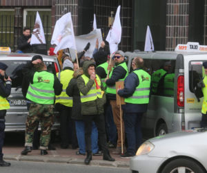 Protest taksówkarzy w Warszawie