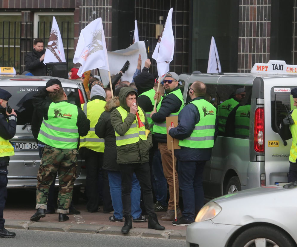 Protest taksówkarzy w Warszawie