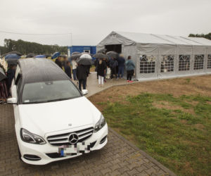 Lubin. Pogrzeb Bartka, który zmarł po interwencji policji