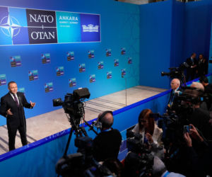 Szczyt NATO. Rutte: Stany Zjednoczone są całkowicie oddane Sojuszowi