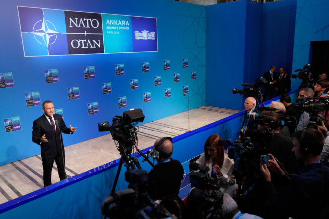Szczyt NATO. Rutte: Stany Zjednoczone są całkowicie oddane Sojuszowi