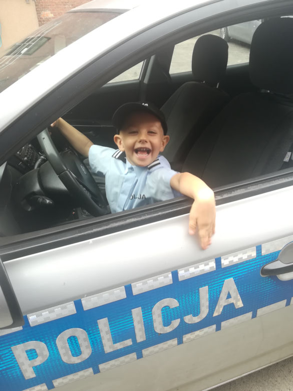 Policjanci spełnili marzenie 4-letniego Dorianka