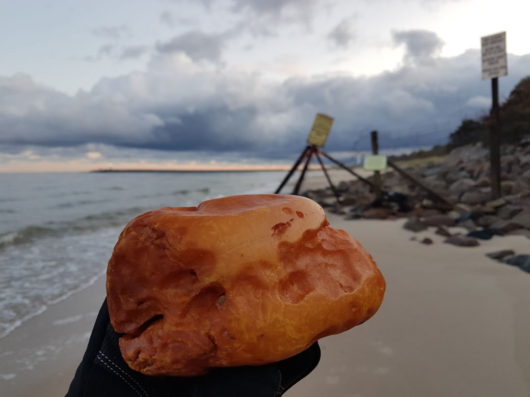 Bursztyn znaleziony w Kołobrzegu 