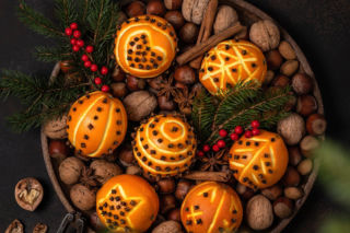 Pomarańcze z gożdzikami