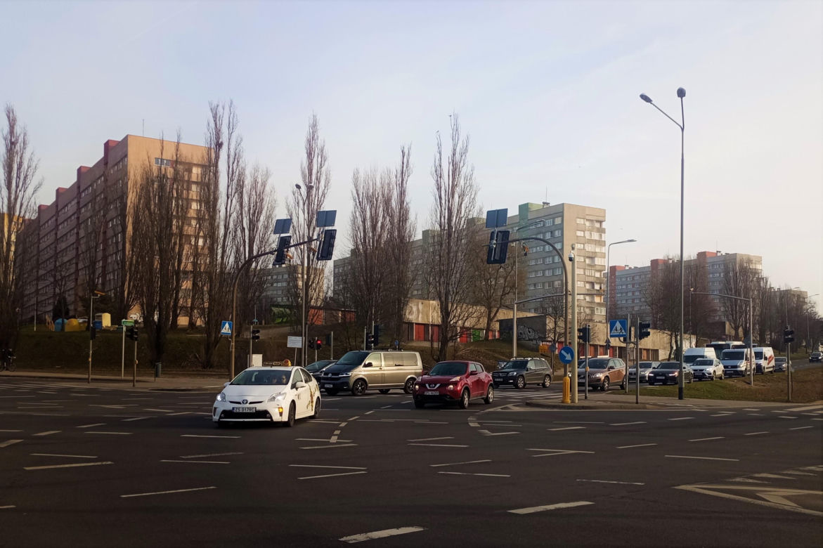 Na skrzyżowaniu ulic 26 Kwietnia, Derdowskiego i Taczaka uruchomiono system RedLight3