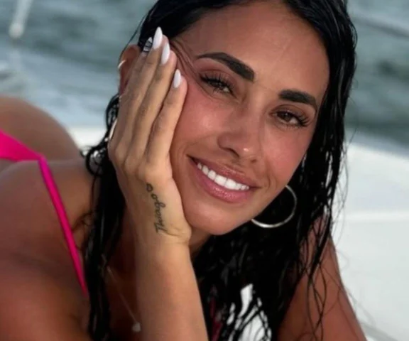 Żona Leo Messiego wywołała poruszenie w sieci. Antonela Roccuzzo pokazała się w mikrobikini