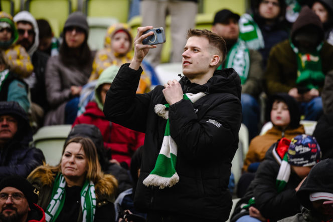 Lechia Gdańsk - Raków Częstochowa; Zdjęcia kibiców z meczu 30. kolejki PKO BP Ekstraklasy