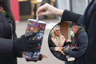 Bogdan Klich wspiera WOŚP. Mroźna zbiórka pod Waszyngtonem