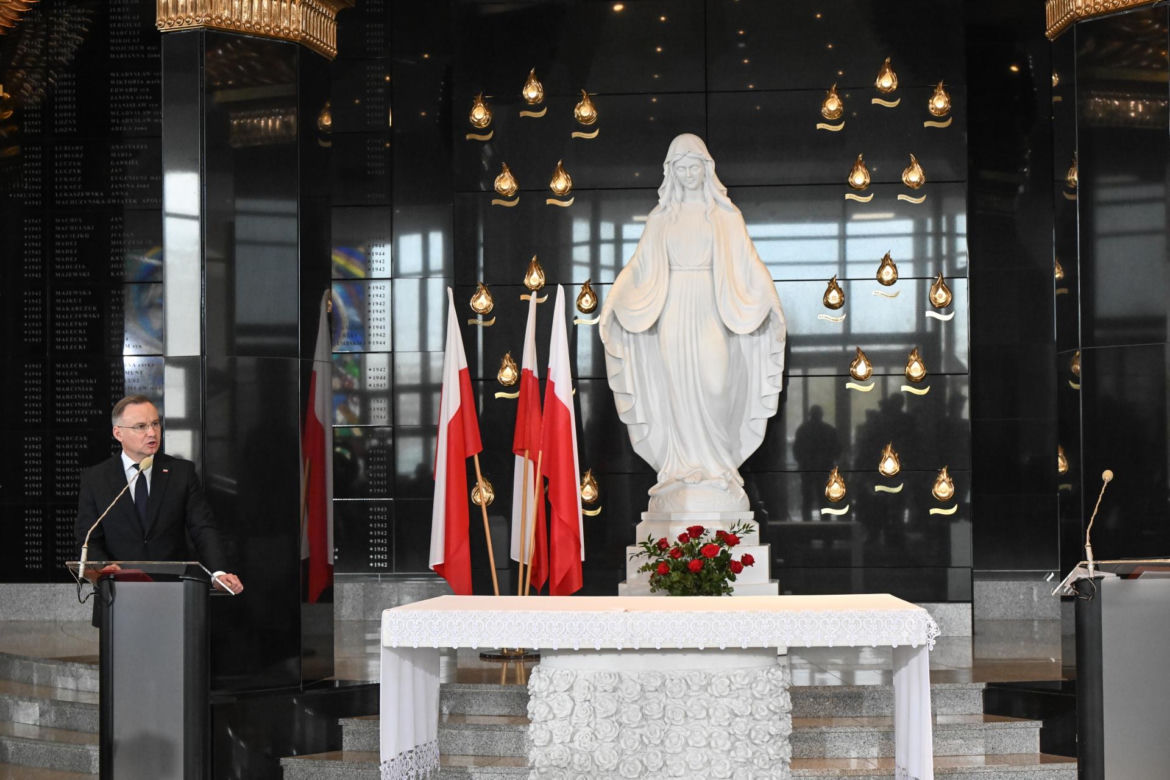 Duda razem z Nawrockim odwiedzili Toruń. Szczególny cel podróży -- 