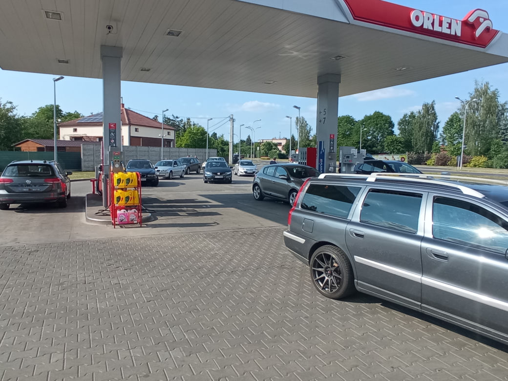 Blokada stacji Orlen w Rzeszowie. „Tylko myję szybę” 