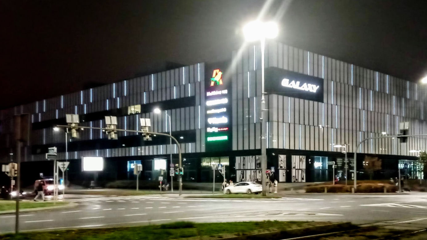 Szczecin: Tragedia w Galaxy. 13-latka spadła z dużej wysokości