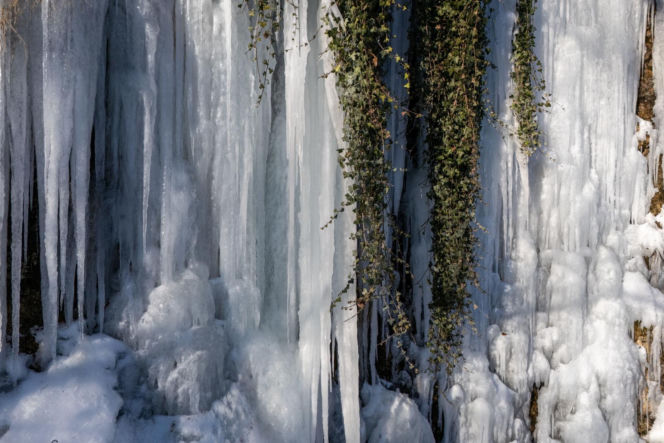 Na Podkarpaciu znów pojawiły się lodospady. Są określane cudem natury