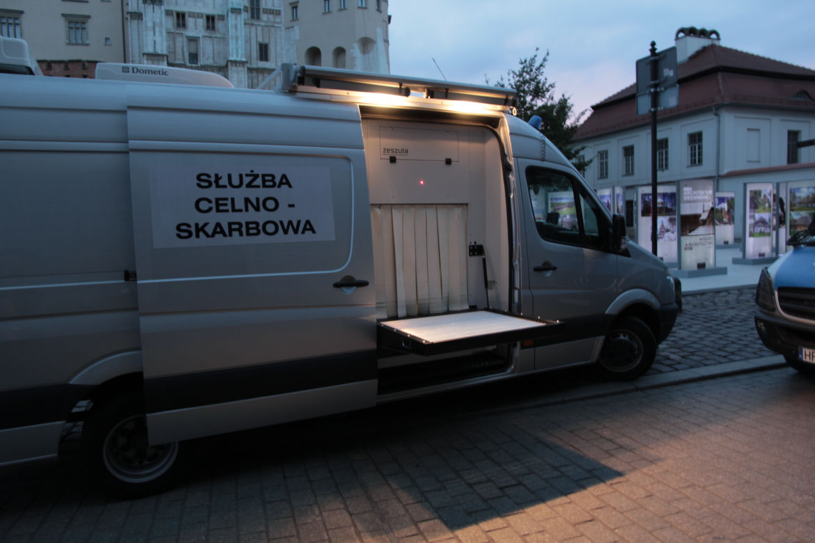 Kraków pod szczególnym nadzorem: Zobacz, jak wygląda zabezpieczanie miasta! [ZDJĘCIA]
