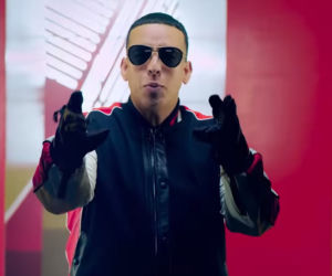 Daddy Yankee & Snow - Con Calma (Video Oficial)
