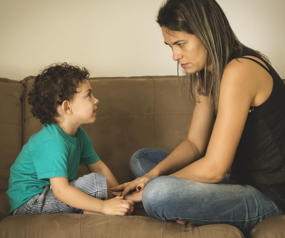 „Popatrz na mnie”. Mało rodziców wie, że to kluczowy komunikat