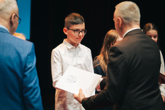 Najzdolniejsi uczniowie odebrali stypendia Prezydenta Miasta Siedlce