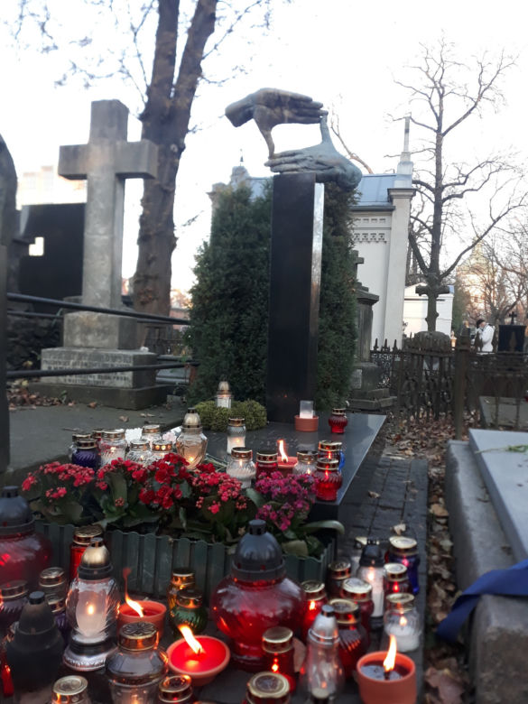 Grób Krzysztofa Kiersznowskiego 1 listopada
