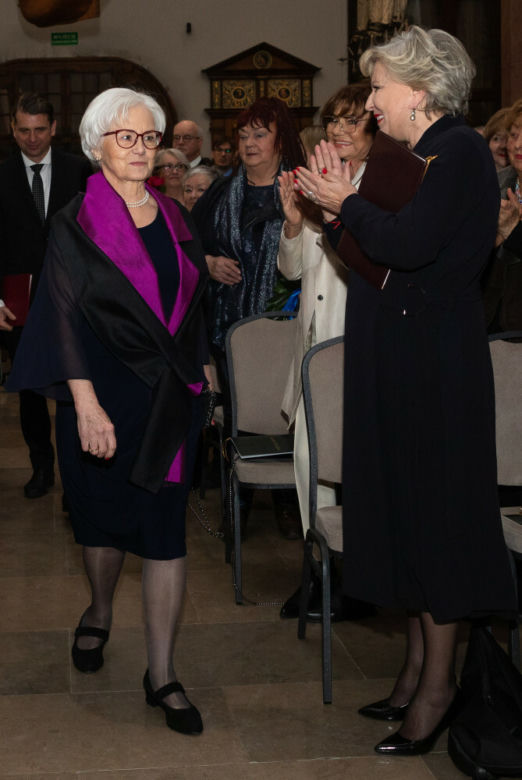 Danuta Wałęsa, Krystyna Janda