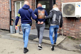 Rozbój po kursie taksówką. 43-latek trafił do aresztu