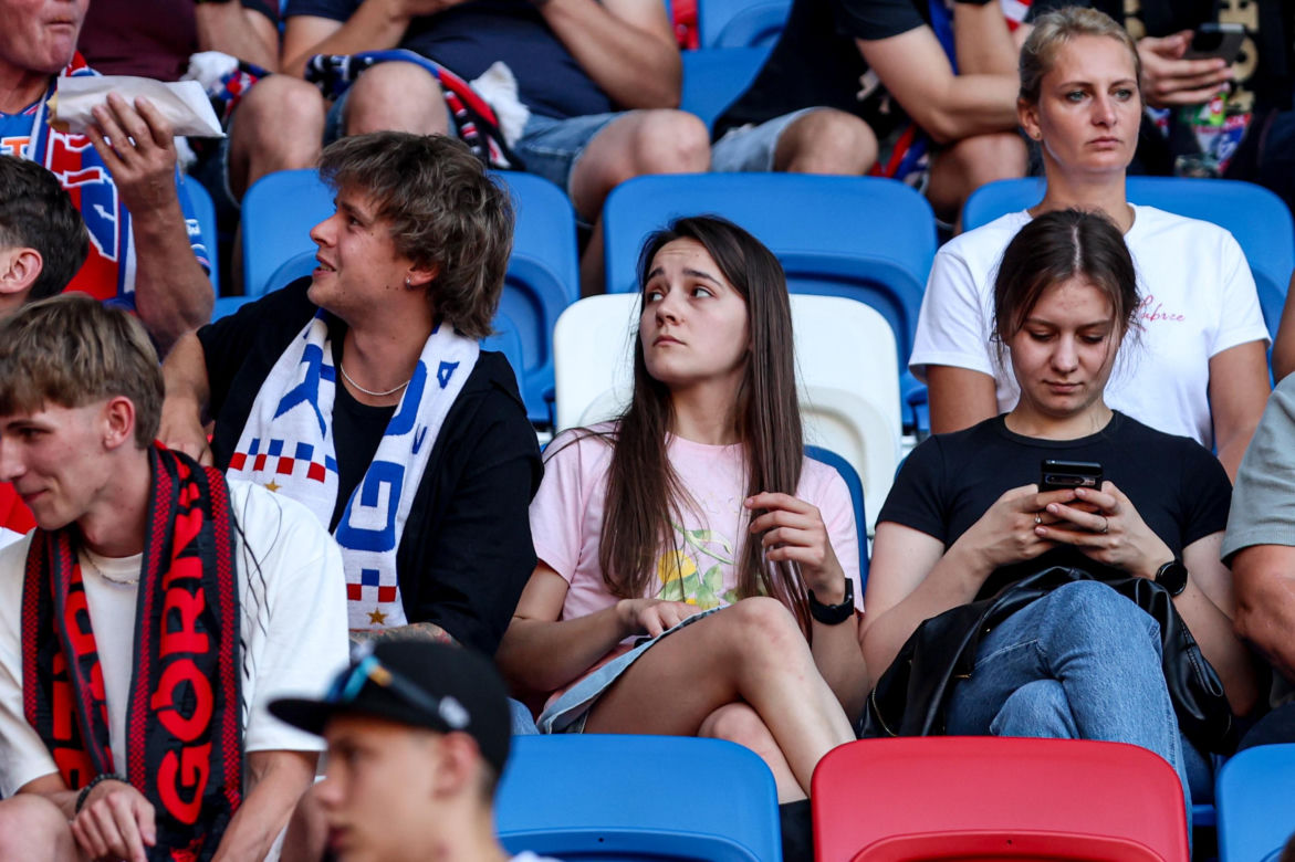 Zobaczcie zdjęcia kibiców z meczu Górnik - Fenerbahce i krótkie podsumowanie środowego spotkania na se.pl
