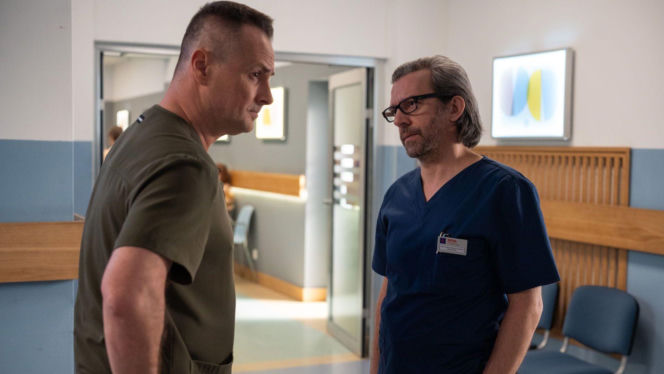 Na dobre i na złe odc. 988. Aleś Zagajewski (Paweł Małaszyński), Artur Bart (Piotr Głowacki)