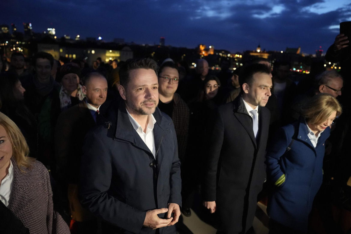Otworzyli nowy most w Warszawie. Wielkie tłumy na spacerze z prezydentem