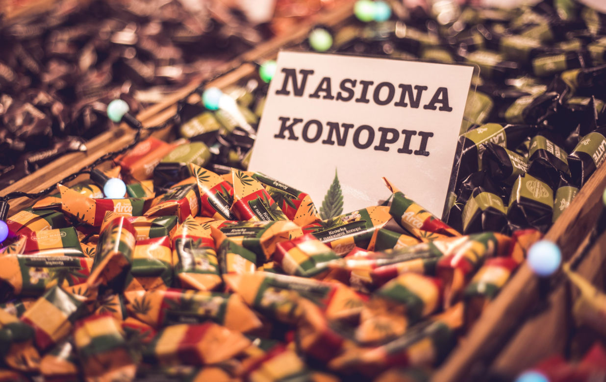 Jarmark Bożonarodzeniowy w Katowicach 2024. Ozdoby, dekoracje, maszkiety - oto, co znajdziecie na stoiskach