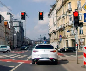 Grażyna Torbicka pruje na czerwonym