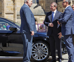 Prezydencka  Skoda Superb Laurin&Klement