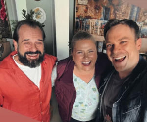 Barwy szczęścia nowy sezon na planie. Aldona (Elżbieta Romanowska), Borys (Jakub Wieczorek), Majak (Łukasz Borowski)