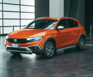 (2021) Fiat Tipo Cross