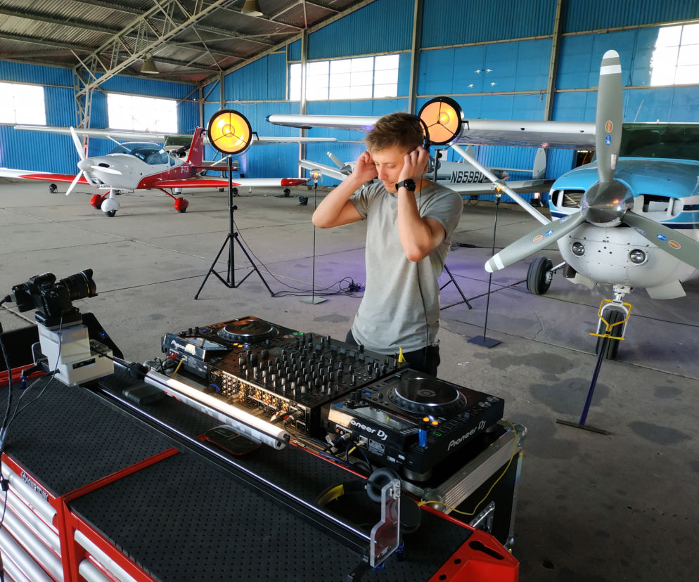 taste the music air
