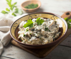 Gotuję te grzyby i robię znakomity sos ze śmietany. To proste danie podaję na wigilię 