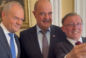 Premier Tusk odwiedził aktorów na planie Rancza. Takiej reakcji widzów się nie spodziewał!