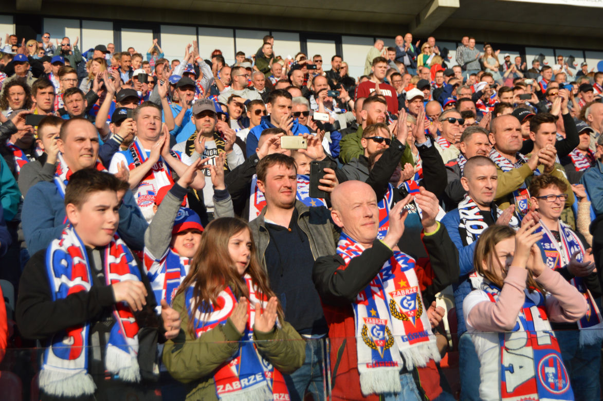Górnik Zabrze - Arka Gdynia: Nieważny styl, ważne punkty [ZDJĘCIA KIBICÓW]
