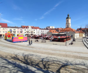 Jarmark Wielkanocny przed Ratuszem. Do kiedy? Jakie produkty? [ZDJĘCIA]