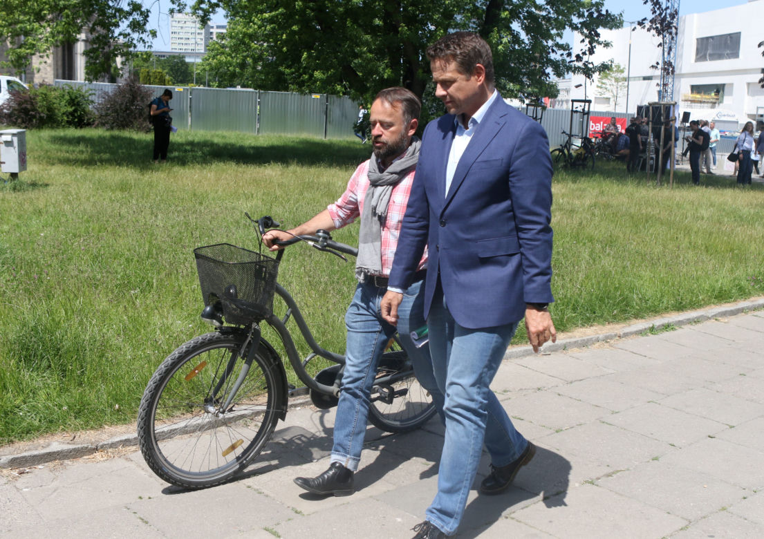 Plac Centralny w Warszawie. Rozpoczęła się budowa
