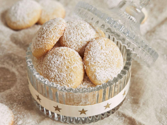 Te ciasteczka adwentowe wprowadzą cię w świąteczny nastrój. Są tak pyszne, że rozpływają się w ustach 