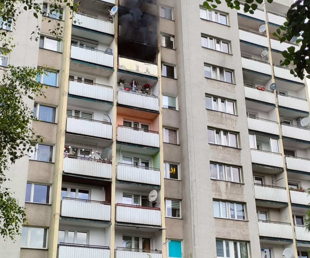 Pożar mieszkania w bloku