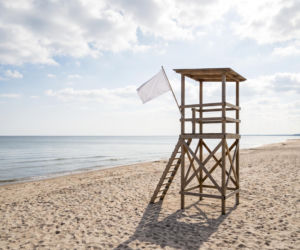 Sinice Mielno. Czy w Mielnie można się kąpać 30.07? Flaga, warunki pogodowe