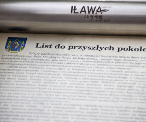 Zakopanie Kapsuły Dla Przyszłych pokoleń na Placu Iławskich Kolejarzy