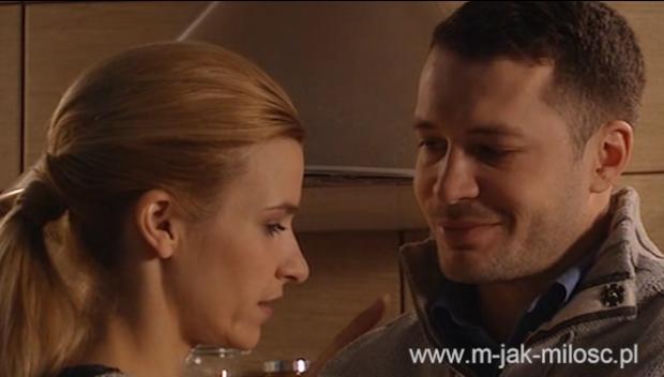 M jak miłość odc. 997. Małgosia (Joanna Koroniewska), Tomek (Andrzej Młynarczyk)