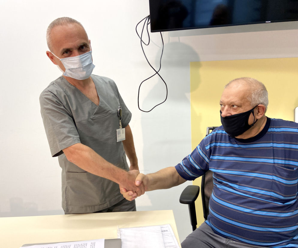Chirurdzy naczyniowi z USK w Białymstoku jako drudzy w Polsce wszczepili pacjentowi nowatorski stentgraft CASTOR