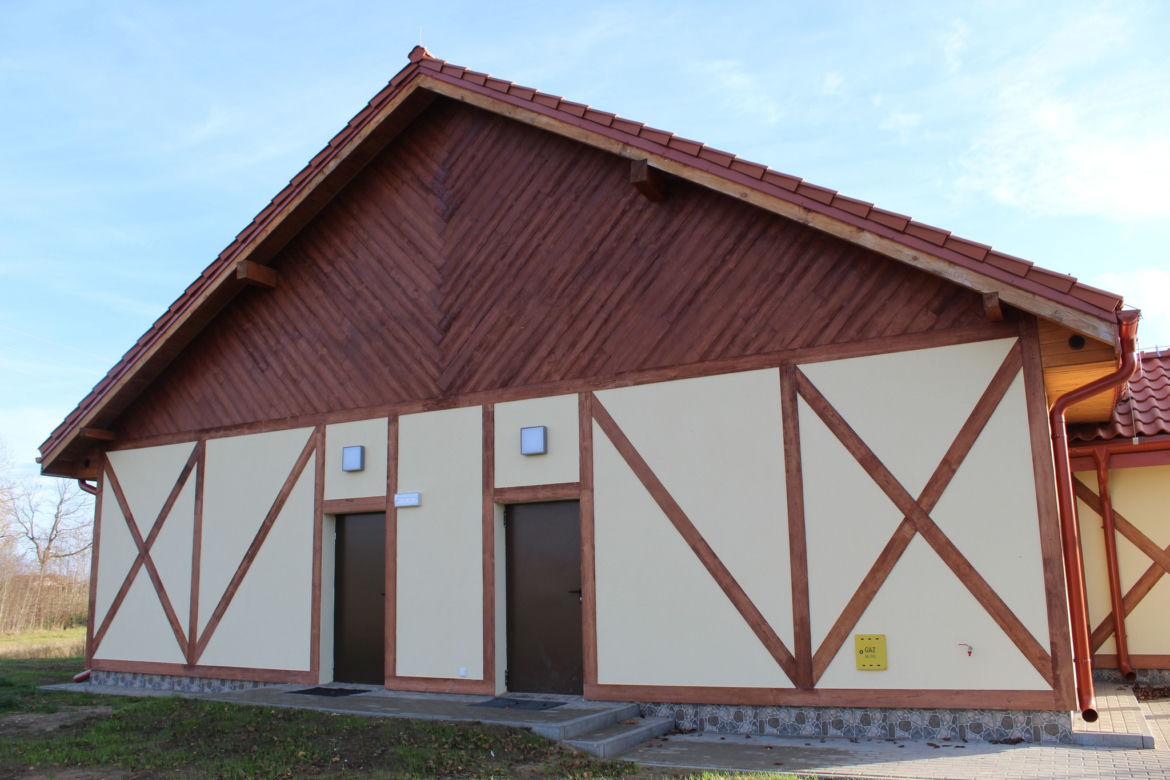 Wiejska świetlica w Ługwałdzie gotowa. Wyglądem nawiązuje do zabudowy regionalnej [ZDJĘCIA]