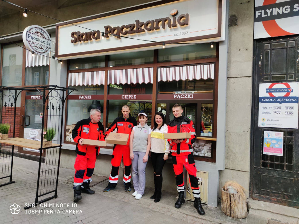 Przemyska gastronomia karmi ratowników! Piękny gest w czasie koronawirusa (GALERIA)