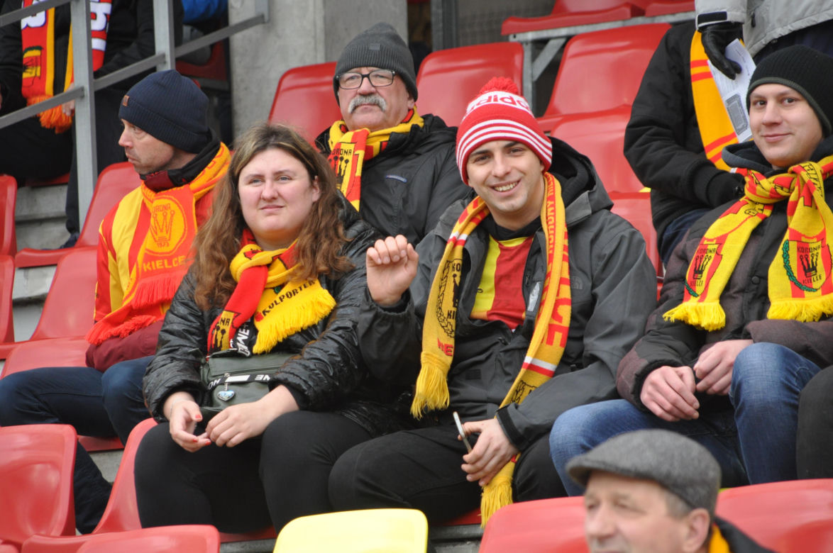 Korona Kielce - Pogoń Szczecin. Zobacz zdjęcia z trybun Suzuki Areny