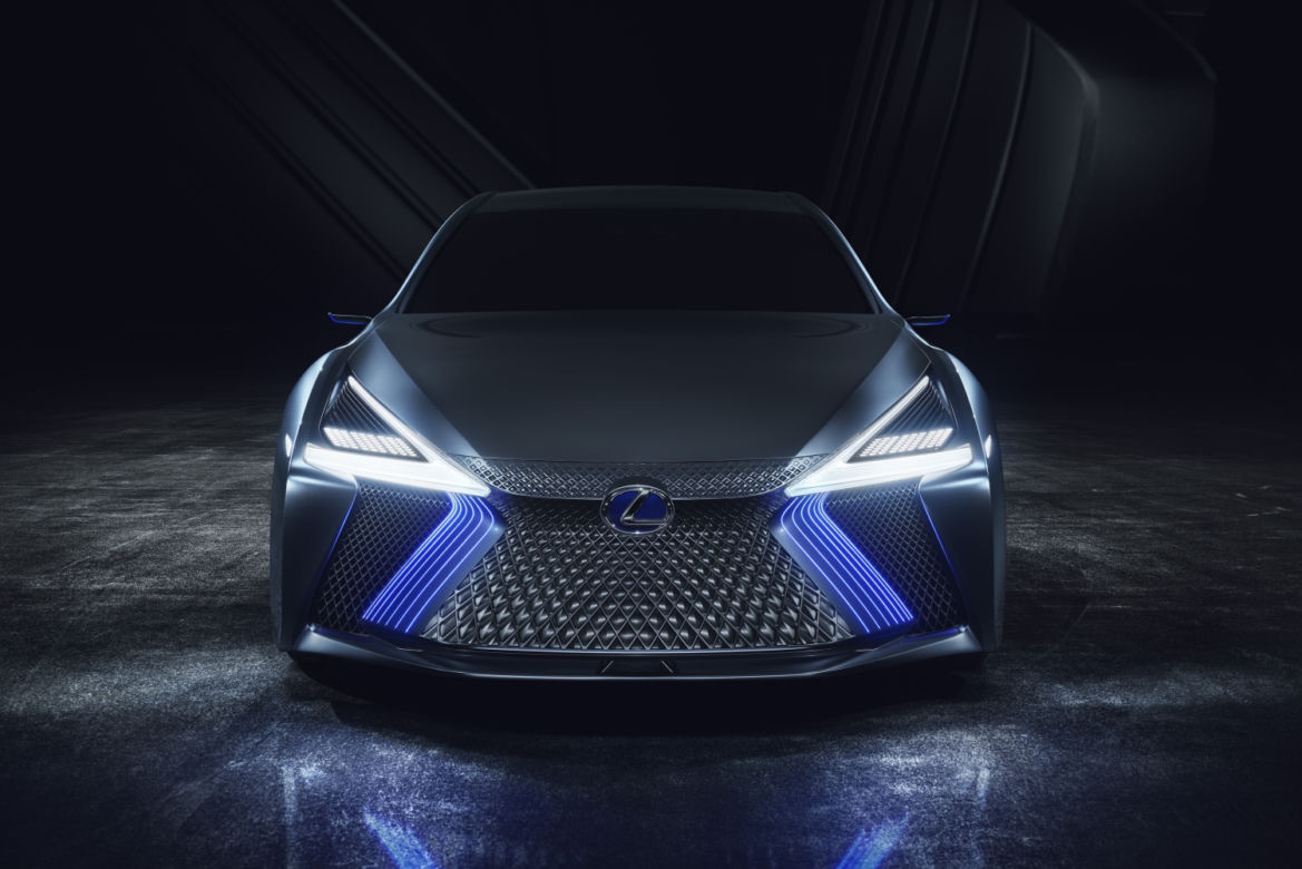 Lexus LS+